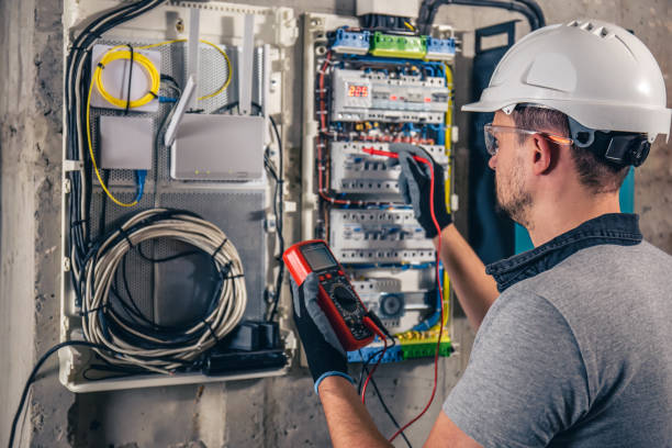 Best Residential Electrician Services  in Venetian Vlage, IL