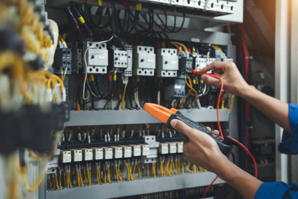Best Residential Electrician Services  in Venetian Vlage, IL