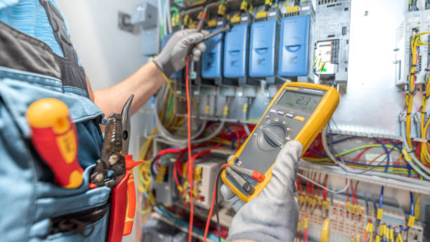 Best Affordable Electrician  in Venetian Vlage, IL